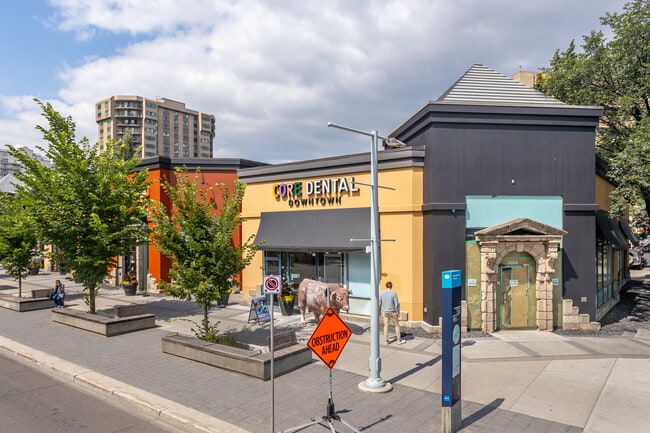 More details for 11204-11214 Jasper Av NW, Edmonton, AB - Retail for Lease