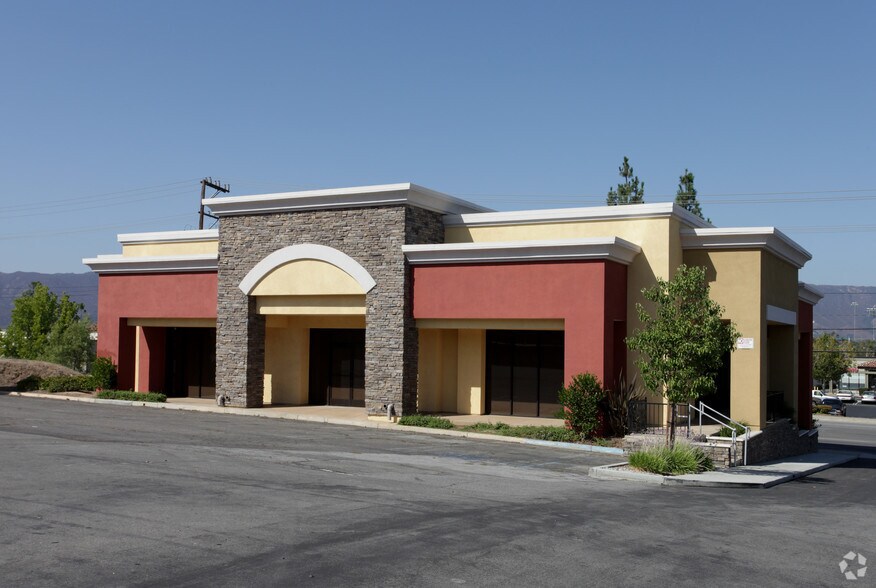 31904-31952 Mission Trail Ave, Lake Elsinore, CA à louer - Photo du bâtiment - Image 3 de 4