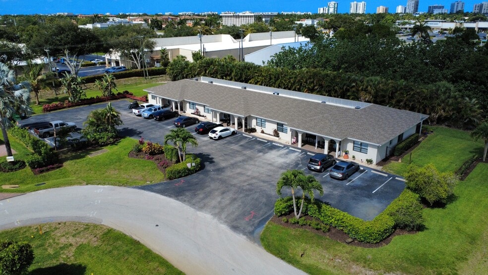960 Morningside Dr, Naples, FL for sale - Building Photo - Image 1 of 10