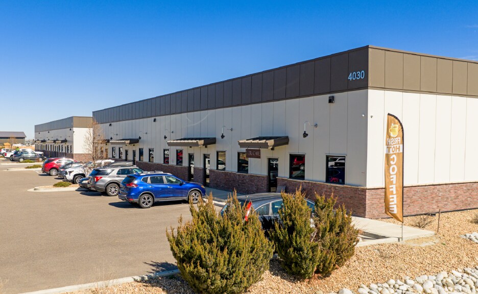 4030 Bruin Blvd portefeuille de 2 propriétés à vendre sur LoopNet.ca - Photo du bâtiment - Image 3 de 7