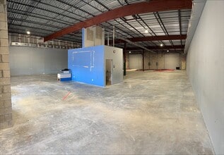 1320 Culver Dr, Palm Bay, FL à louer Photo intérieure- Image 2 de 7