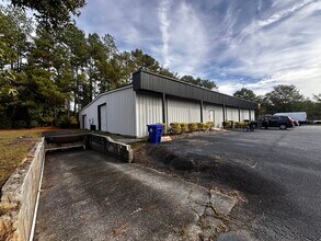 7311 Pepperdam Ave, North Charleston, SC for lease Building Photo- Image 2 of 5