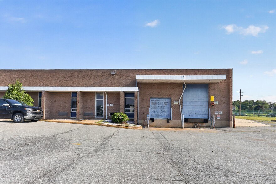 200 Bellevue Rd, Newark, DE à louer - Photo du bâtiment - Image 2 de 6