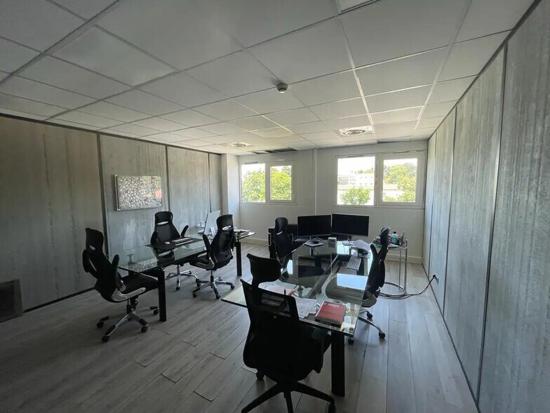 Bureau dans Marseille à louer - Photo intérieure - Image 2 de 6