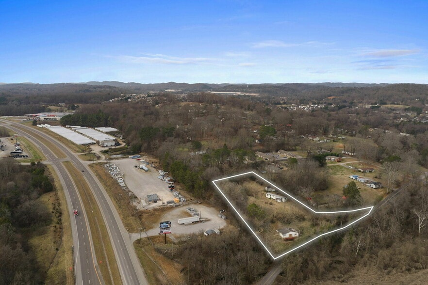 2111 Woods Creek Rd, Knoxville, TN à vendre - Photo du bâtiment - Image 2 de 8