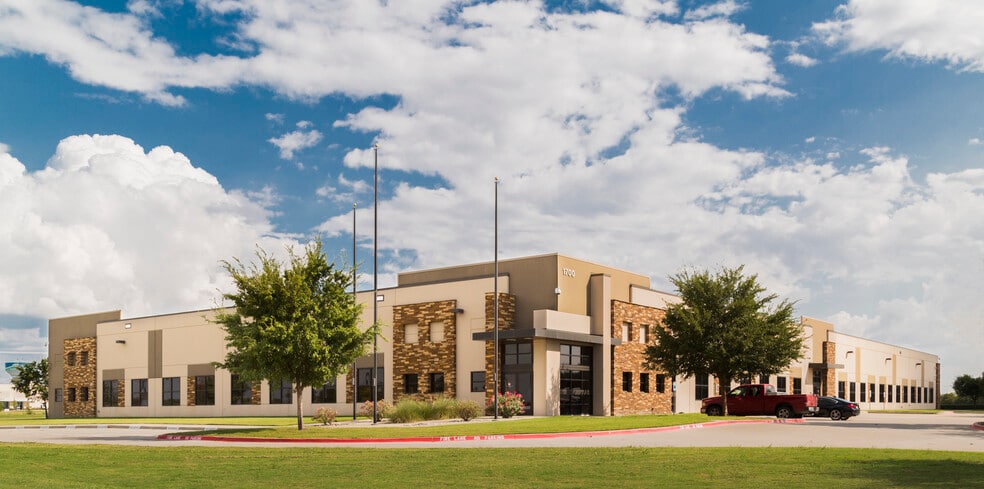 1700 Science Pl, Rockwall, TX for sale - Building Photo - Image 2 of 7