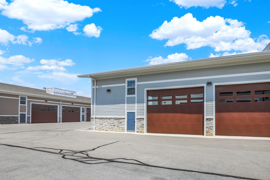 17725 Motor District Cir, Carmel, IN for sale - Building Photo - Image 2 of 44