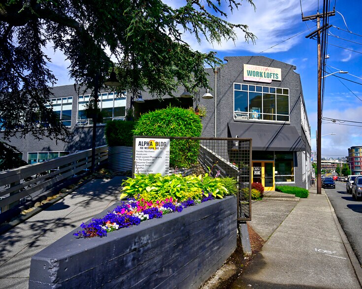 3131 Western Ave, Seattle, WA à louer - Photo du bâtiment - Image 3 de 16