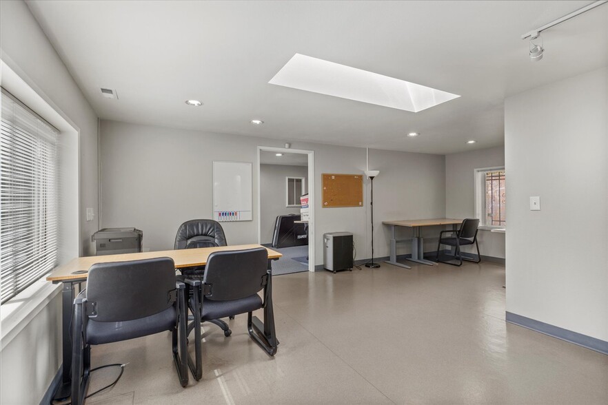 5603 230th St SW, Mountlake Terrace, WA for sale - Building Photo - Image 3 of 18