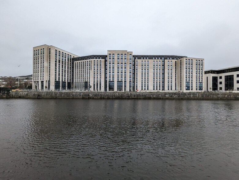 2 Kings Rd, Swansea à louer - Photo du bâtiment - Image 2 de 3