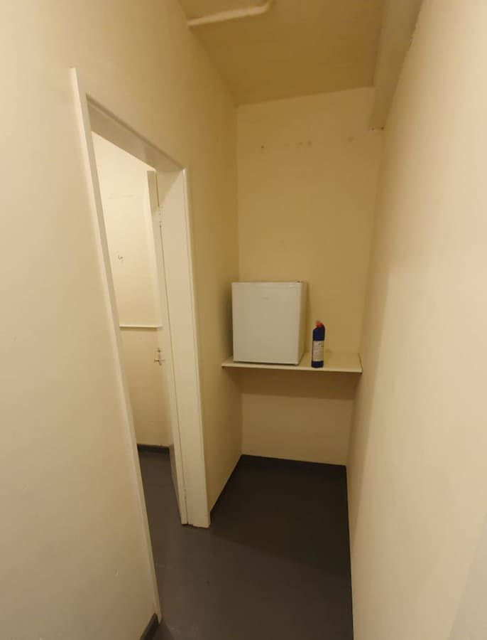 Leys Rd, Brierley Hill, WMD DY5 3UP - Unité 10 - - Photo intérieure - Image 2 of 7