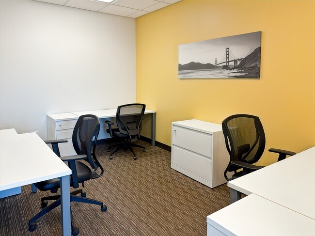 More details for 2572 Boul Daniel Johnson, Laval, QC - Coworking for Lease