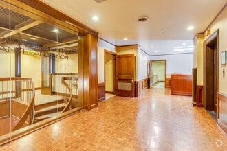 105 N Hudson Ave, Oklahoma City, OK for lease Interior Photo- Image 1 of 11