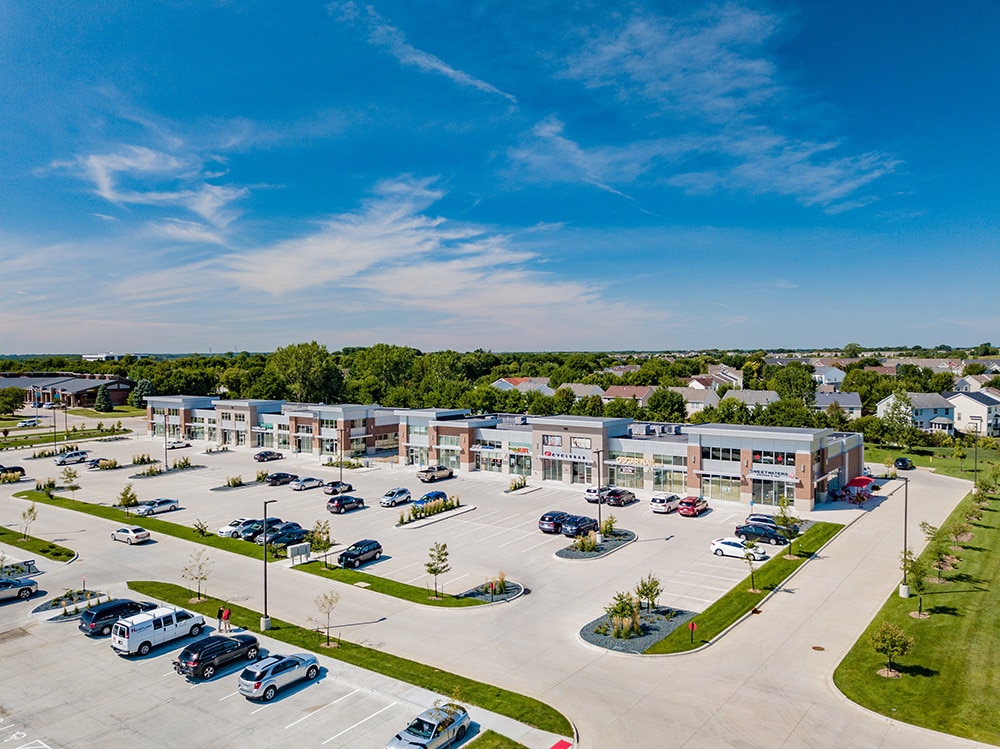 140 Jordan Creek Pky, West Des Moines, IA for lease Building Photo- Image 1 of 6