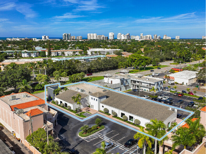 3078 Tamiami Trl N, Naples, FL à vendre - Photo principale - Image 1 de 1