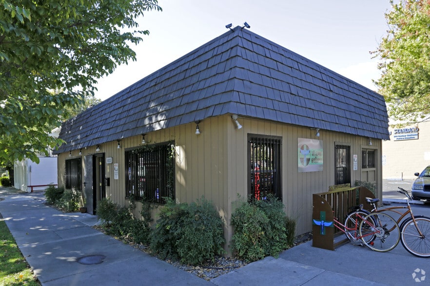 1900 19th St, Sacramento, CA for lease - Primary Photo - Image 1 of 4