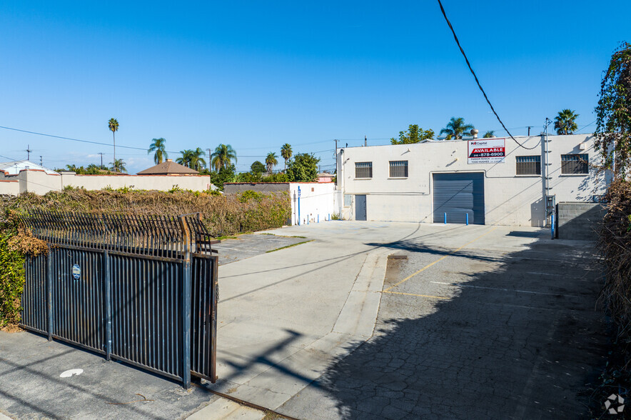 112 N Chester Ave, Compton, CA for lease - Primary Photo - Image 1 of 26