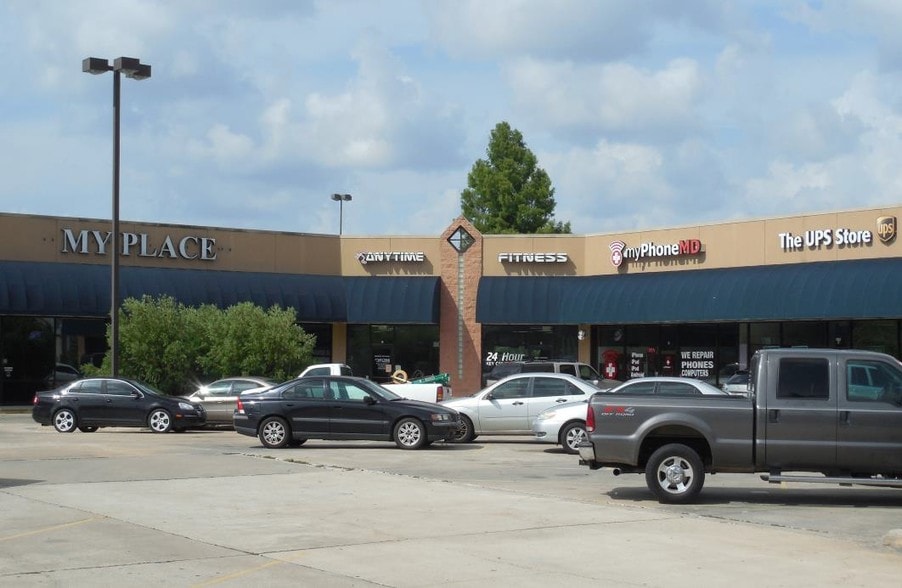 630 W Prien Lake Rd, Lake Charles, LA for lease - Primary Photo - Image 1 of 3