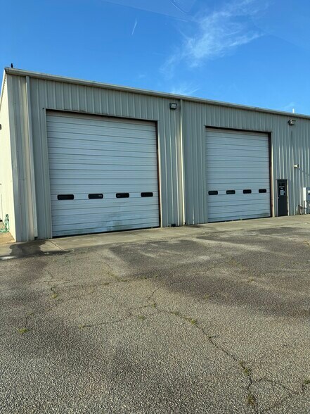 100 Industrial Park Rd, Forsyth, GA à louer - Photo du bâtiment - Image 2 de 5