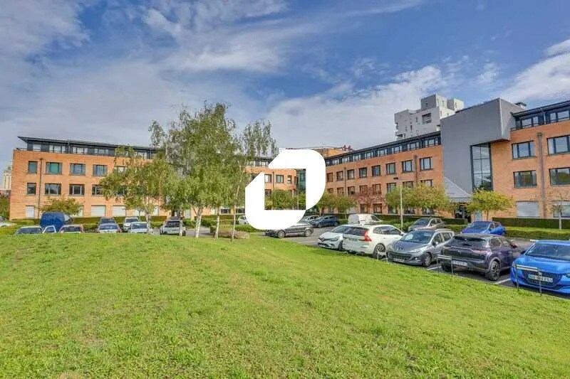 Office in Évry-Courcouronnes for sale Building Photo- Image 1 of 7