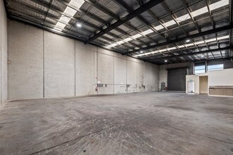 45 Gwen Rd, Cranbourne West for lease Interior Photo- Image 2 of 6