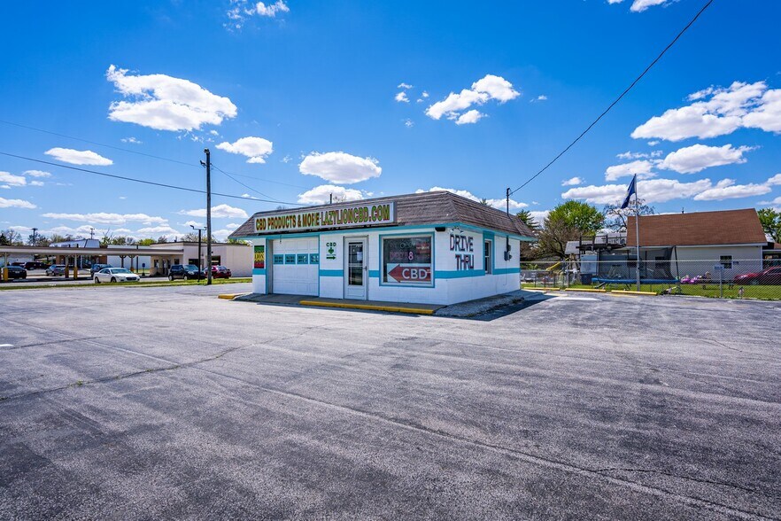 701 Baldwin ave, Marion, IN à louer - Photo du bâtiment - Image 2 de 5