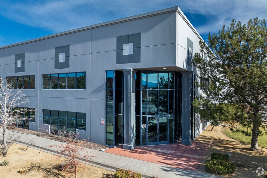 8770 Technology Way, Reno, NV for lease - Building Photo - Image 3 of 4