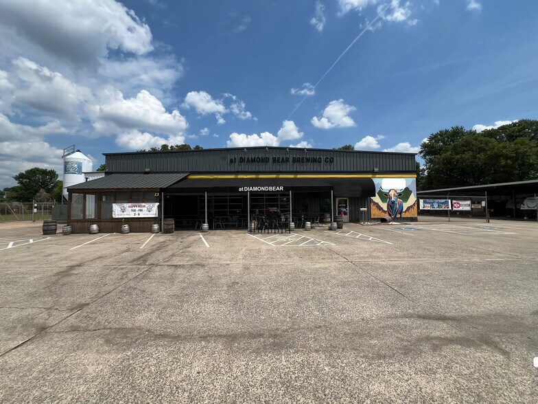 600 N Broadway Ave, North Little Rock, AR à vendre - Photo principale - Image 1 de 46