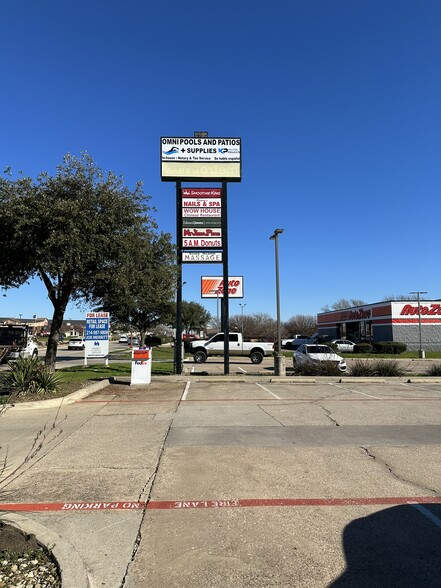 8905-8907 S Highway 377, Benbrook, TX à louer - Photo du b timent - Image 3 de 6