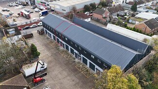 Plus de détails pour 131 Aurelia Rd, Croydon - Industriel à louer