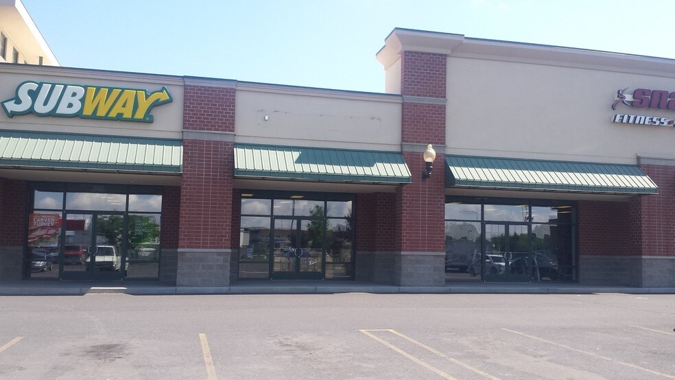 2707 W Broadway Ave, Moses Lake, WA à louer - Photo principale - Image 1 de 11