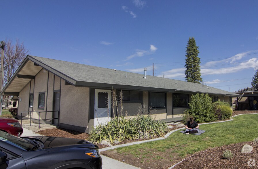 911 N Pines Rd, Spokane Valley, WA à vendre - Photo du bâtiment - Image 3 de 14