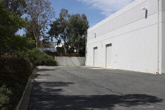 28040 W Harrison Pky, Valencia, CA à louer Photo intérieure- Image 2 de 2