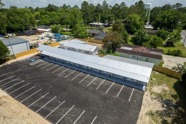 Plus de détails pour 149 West Thigpen Avenue, Lakeland, GA - Multi-résidentiel à vendre