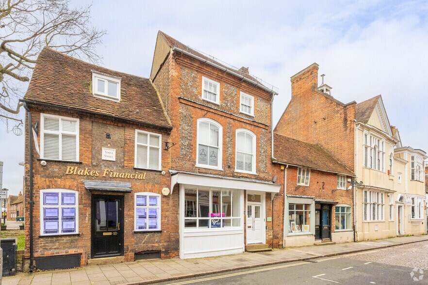 15 Temple St, Aylesbury for lease - Building Photo - Image 2 of 49