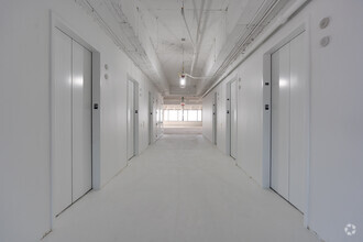 311 S Wacker Dr, Chicago, IL for lease Interior Photo- Image 2 of 9