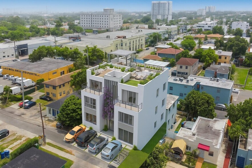 2131 SW 4th St, Miami, FL à vendre - Photo du bâtiment - Image 3 de 17