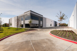 Plus de détails pour 1500 N Mayhill Rd, Denton, TX - Industriel/Logistique à louer