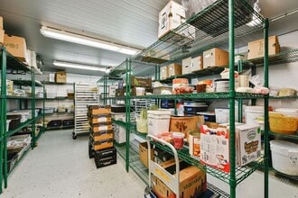 1409 Egbert Ave, San Francisco, CA à louer Photo intérieure- Image 2 de 9