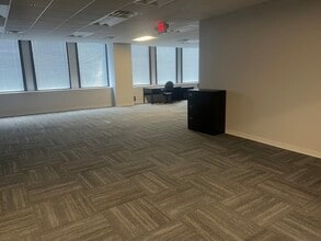 35 E 7th St, Cincinnati, OH à louer Photo intérieure- Image 2 de 5