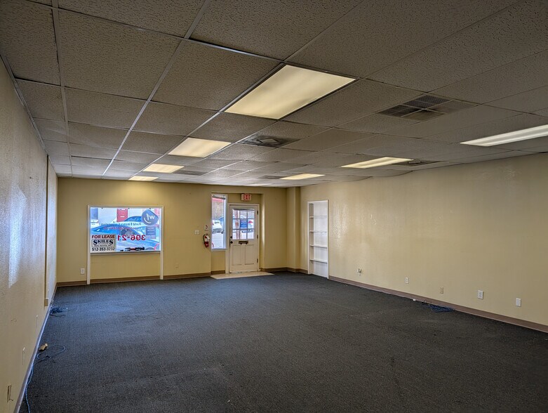 101 W San Antonio St, San Marcos, TX à louer - Photo du bâtiment - Image 3 de 6