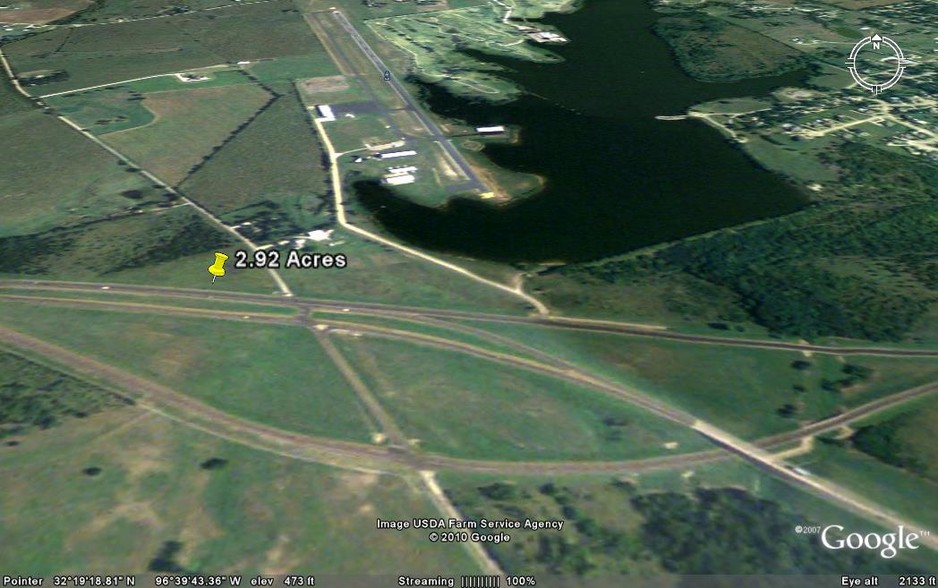 4900 W Ennis Ave, Ennis, TX à vendre - Photo du bâtiment - Image 1 de 3