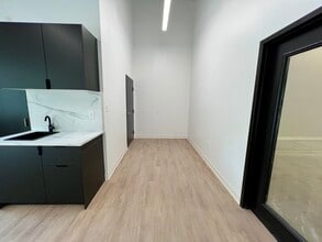 11602 lake underhill Rd, Orlando, FL for lease Interior Photo- Image 2 of 8