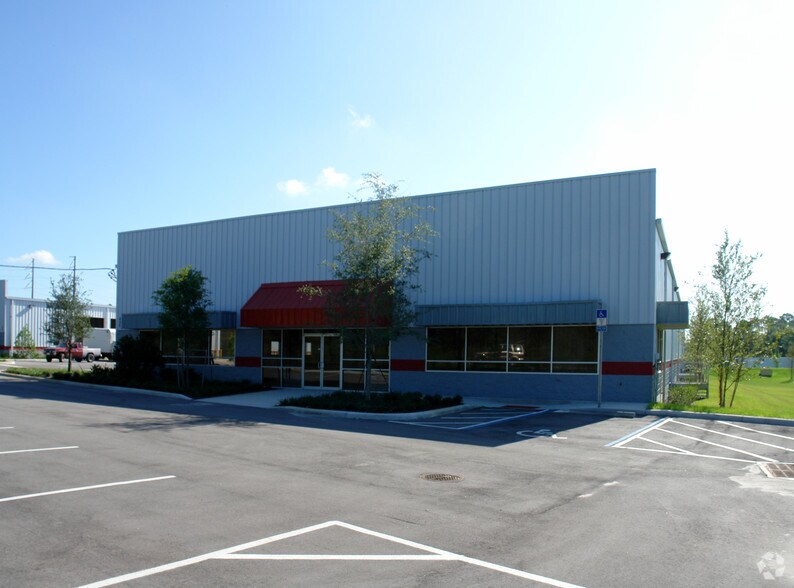 495 S Shell Rd, Debary, FL à louer - Photo du bâtiment - Image 2 de 5