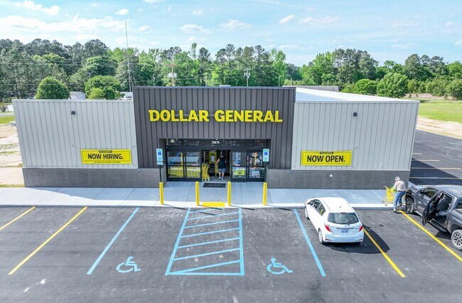 Plus de détails pour 13075 NC-242, Elizabethtown, NC - Commerce de détail à vendre