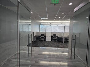 18167 US Highway 19 N, Clearwater, FL for lease Interior Photo- Image 2 of 12