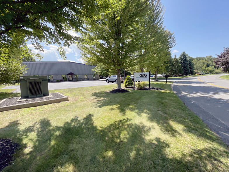 10 Corporate Dr, Halfmoon, NY for lease - Building Photo - Image 3 of 8