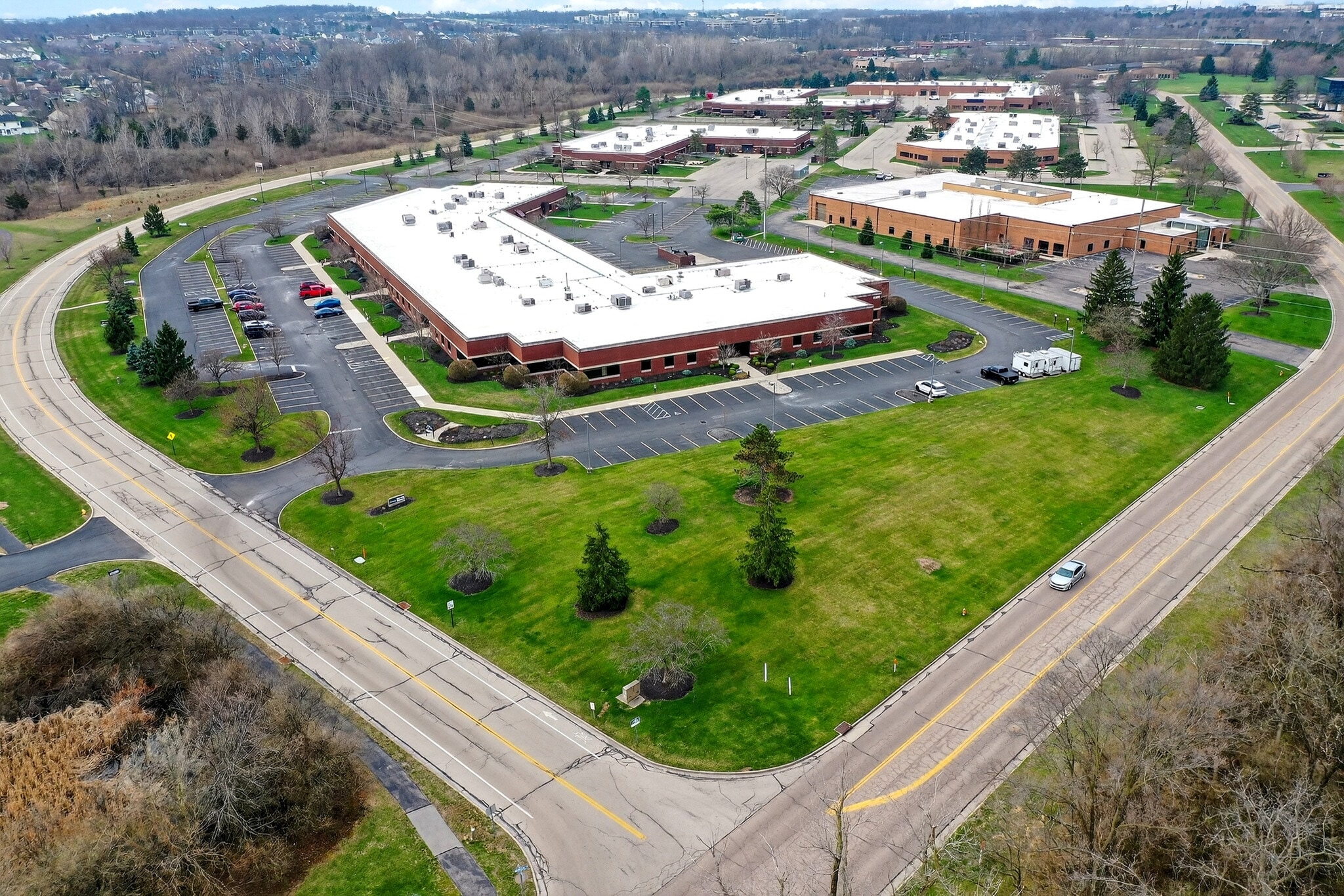 8521-8571 Gander Creek Dr, Miamisburg, OH for lease Primary Photo- Image 1 of 6
