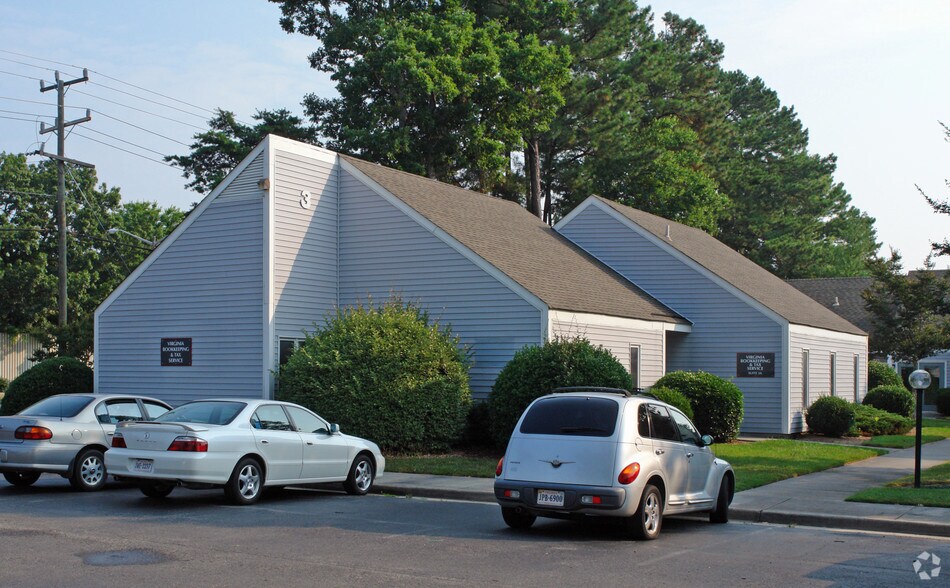710 Denbigh Blvd, Newport News, VA à louer - Photo du bâtiment - Image 2 de 11