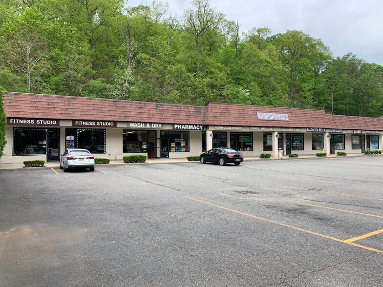 911-915 N Broadway, White Plains, NY for lease - Building Photo - Image 3 of 8